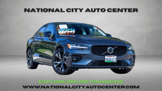 Used 2025 Volvo S60 B5 Core image 1