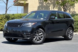 New 2026 Land Rover Range Rover Velar Dynamic SE image 1