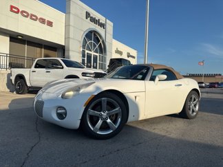 Used 2008 Pontiac Solstice Convertible w/ Premium Package image 1