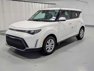 New 2025 Kia Soul LX image 1
