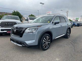 New 2025 Nissan Pathfinder Platinum image 1