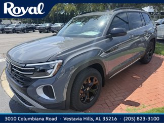 New 2026 Volkswagen Atlas Peak Edition image 1