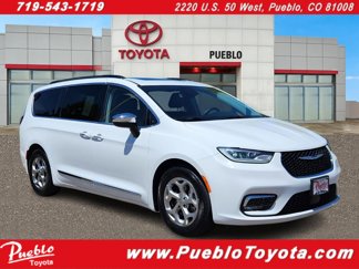 Used 2023 Chrysler Pacifica Limited image 1