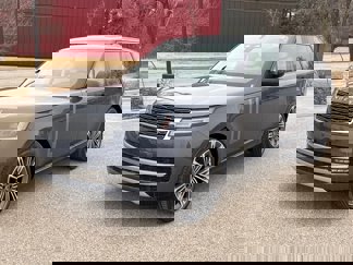 New 2025 Land Rover Range Rover SE image 1