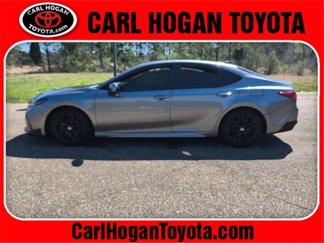 Certified 2025 Toyota Camry SE image 1