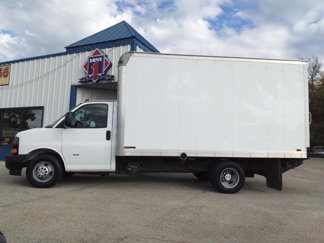 Used 2018 Chevrolet Express 3500 w/ Driver Convenience Package image 1