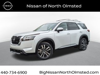 New 2025 Nissan Pathfinder Platinum image 1