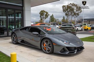 Used 2020 Lamborghini Huracan EVO image 1
