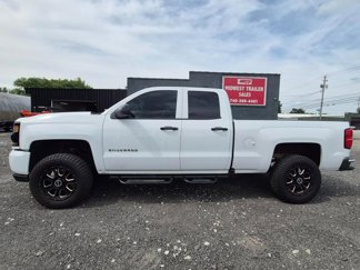 Used 2018 Chevrolet Silverado 1500 LT w/ Redline Edition image 1