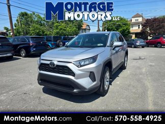Used 2022 Toyota RAV4 LE image 1