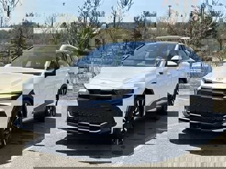 New 2025 Toyota Crown Platinum image 1