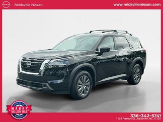 New 2025 Nissan Pathfinder SV image 1