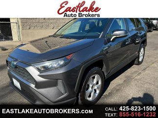 Used 2021 Toyota RAV4 LE image 1