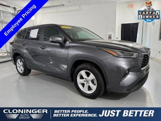 Used 2024 Toyota Highlander LE image 1