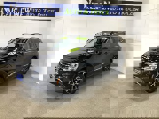 Used 2021 Volkswagen Tiguan SE w/ Panoramic Sunroof Package image 1