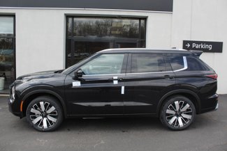 New 2025 Mitsubishi Outlander SEL image 1