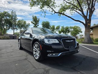 Used 2019 Chrysler 300 Limited image 1