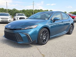 Used 2025 Toyota Camry Hybrid image 1
