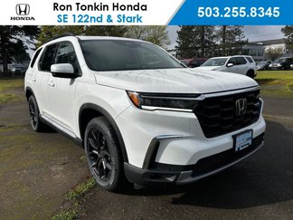 New 2025 Honda Pilot Touring image 1