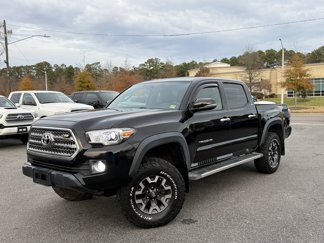 Used 2017 Toyota Tacoma SR5 image 1
