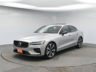 Used 2024 Volvo S60 B5 Core image 1