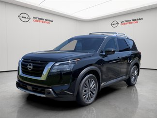 New 2025 Nissan Pathfinder SL image 1