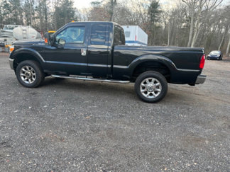Used 2015 Ford F350 Lariat image 1