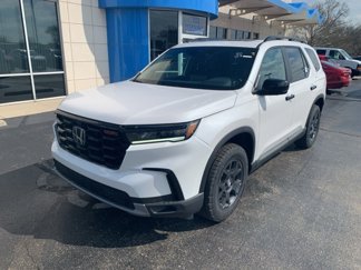 New 2025 Honda Pilot TrailSport image 1