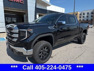 New 2025 GMC Sierra 1500 SLE image 1