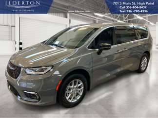 New 2025 Chrysler Pacifica Select image 1