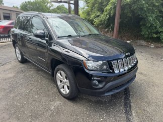 Used 2016 Jeep Compass Latitude image 1