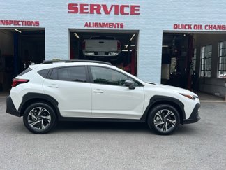 Used 2024 Subaru Crosstrek 2.0i Premium image 1