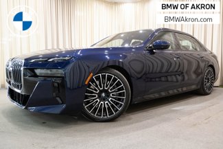 Used 2025 BMW 760i xDrive image 1