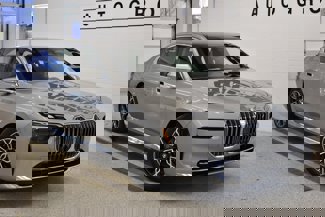 New 2025 BMW i7 eDrive50 w/ Premium Package image 1