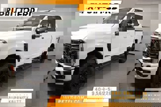 New 2025 Ford F250 4x4 Crew Cab Super Duty image 1