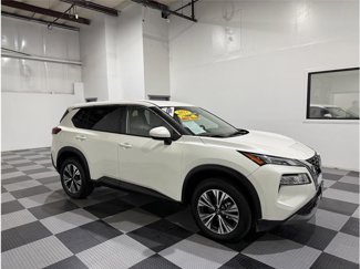 Used 2023 Nissan Rogue SV image 1