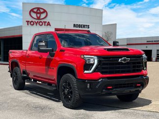 Used 2025 Chevrolet Silverado 2500 LT w/ Trail Boss Package image 1