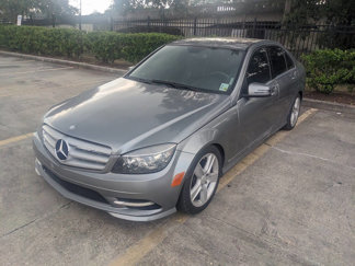 Used 2011 Mercedes-Benz C 300 4MATIC Sedan image 1