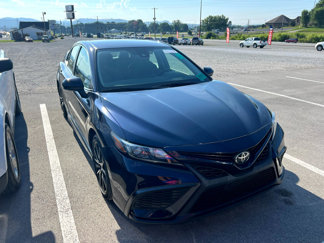 Used 2021 Toyota Camry SE image 1