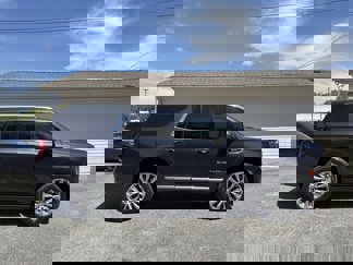 Used 2023 GMC Yukon Denali w/ Advanced Technology Package image 1