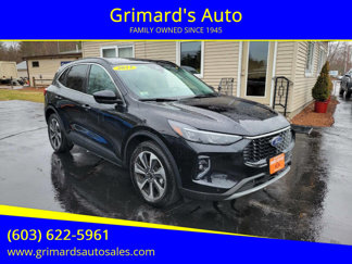 Used 2023 Ford Escape Platinum w/ Premium Technology Package image 1
