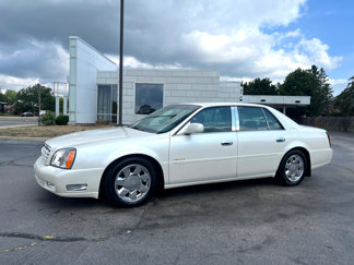 Used 2000 Cadillac De Ville DTS w/ Safety/Security Pkg image 1
