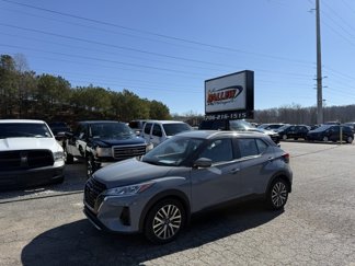 Used 2023 Nissan Kicks SV image 1