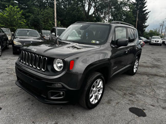 Used 2018 Jeep Renegade Latitude image 1