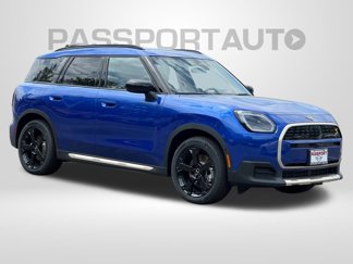 New 2025 MINI Cooper Countryman SE image 1