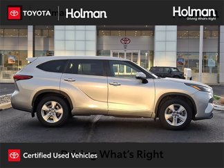 Certified 2023 Toyota Highlander LE image 1