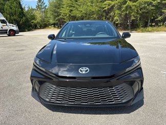 Used 2025 Toyota Camry SE video 2