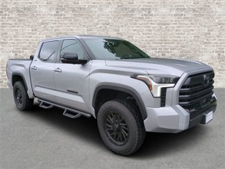Used 2025 Toyota Tundra Limited image 1