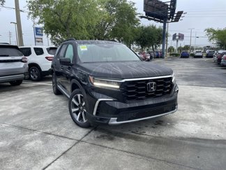 New 2025 Honda Pilot Touring image 1