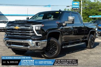 Used 2024 Chevrolet Silverado 2500 LTZ w/ LTZ Convenience Package image 1